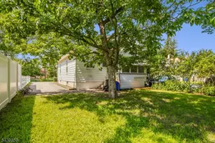 28 Cedar Grove Rd, Little Falls Township, NJ 07424 - Photo 20