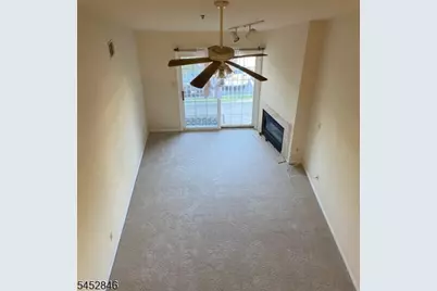 220 Cambridge Ct, Clifton, NJ 07014 - Photo 4