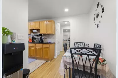 637 Myrtle St #4, Elizabeth, NJ 07202 - Photo 6