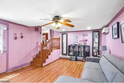 10 Independence Dr, Roselle, NJ 07203 - Photo 6