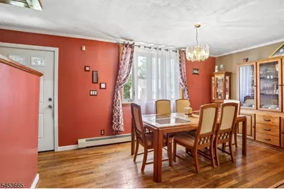 10 Independence Dr, Roselle, NJ 07203 - Photo 8