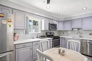 10 Independence Dr, Roselle, NJ 07203 - Photo 2