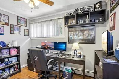 10 Independence Dr, Roselle, NJ 07203 - Photo 12