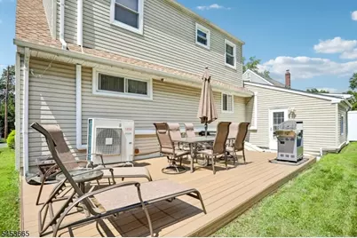 10 Independence Dr, Roselle, NJ 07203 - Photo 36