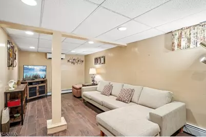 10 Independence Dr, Roselle, NJ 07203 - Photo 34