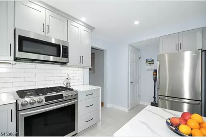 1700 Westover Rd, Linden, NJ 07036 - Photo 10