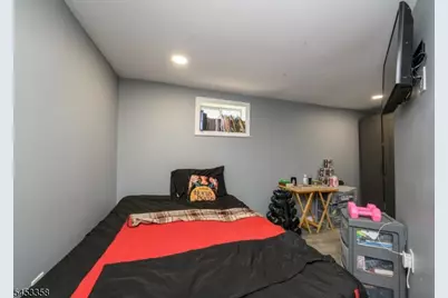 708 E Grand Ave, Rahway, NJ 07065 - Photo 28