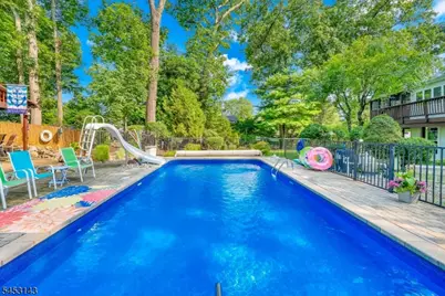 59 Shawnee Rd, Hopatcong, NJ 07843 - Photo 16