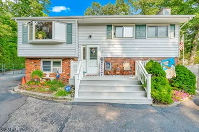 59 Shawnee Rd, Hopatcong, NJ 07843 - Photo 4