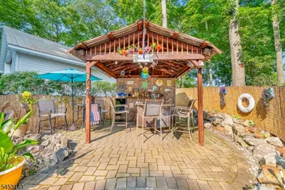 59 Shawnee Rd, Hopatcong, NJ 07843 - Photo 14