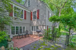 173 Hillcrest Rd, Watchung, NJ 07069 - Photo 2