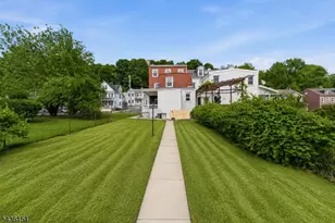 60 Brainard St, Phillipsburg, NJ 08865 - Photo 4