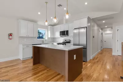 57 Eckert Ave, Newark, NJ 07112 - Photo 8