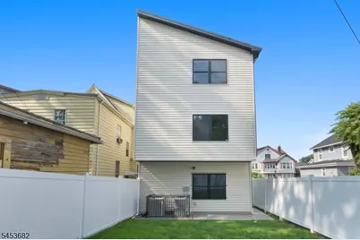 57 Eckert Ave, Newark, NJ 07112 - Photo 38