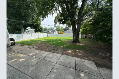 49 Yorkshire Dr, Cedar Grove, NJ 07009 - Photo 4