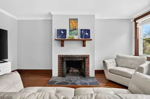 1 Perry Pl, Springfield, NJ 07081 - Photo 6