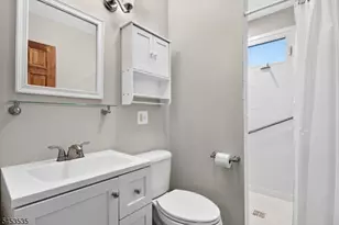 1 Perry Pl, Springfield, NJ 07081 - Photo 10