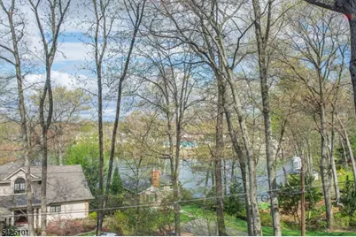 7 Fernwood Trl, Mountain Lakes, NJ 07046 - Photo 2