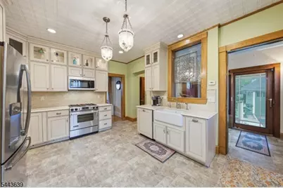 11 Willow St, Cranford Township, NJ 07016 - Photo 16