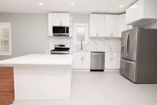 734 Summer Ave First Floor, Newark, NJ 07104 - Photo 6