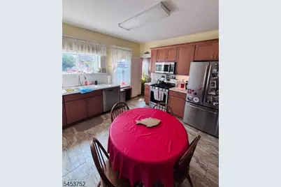409 E 25th St, Paterson, NJ 07514 - Photo 10