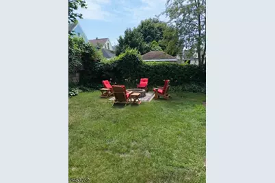 409 E 25th St, Paterson, NJ 07514 - Photo 28