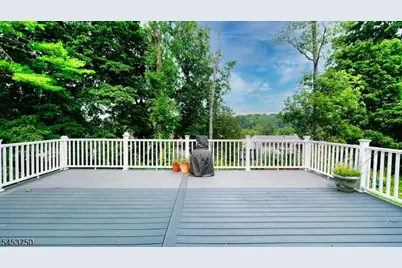 38 Dogwood Dr, Newton, NJ 07860 - Photo 8