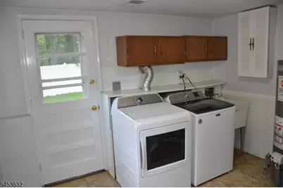 38 Auburn Rd, Parsippany, NJ 07054 - Photo 18