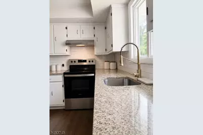 644 Montgomery Rd, Hillsborough Township, NJ 08844 - Photo 10