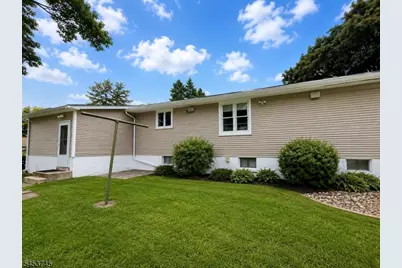 644 Montgomery Rd, Hillsborough Township, NJ 08844 - Photo 20