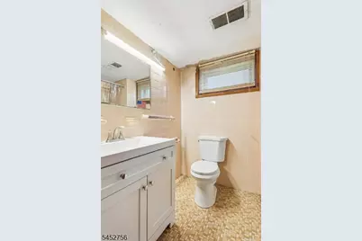 124 Sonora Ave, Woodbridge Township, NJ 08830 - Photo 22
