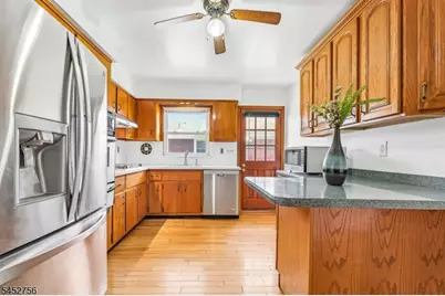 124 Sonora Ave, Woodbridge Township, NJ 08830 - Photo 8
