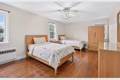 1601 N Stiles St, Linden, NJ 07036 - Photo 24