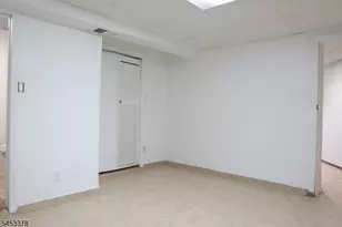 302 N 10th St, Newark, NJ 07107 - Photo 10