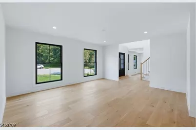 41 Pino Ct, Clifton, NJ 07013 - Photo 12