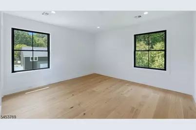 41 Pino Ct, Clifton, NJ 07013 - Photo 36
