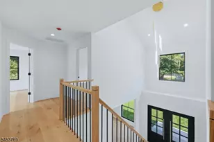 41 Pino Ct, Clifton, NJ 07013 - Photo 20