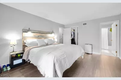 154 Vista Dr #154H, Hanover Township, NJ 07927 - Photo 12