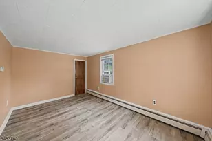 11 Axford Ave, Oxford Township, NJ 07863 - Photo 6