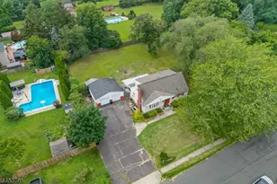 752 Park Ave, Middletown, NJ 07718 - Photo 6
