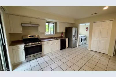12 Spencer St #12, Franklin Township, NJ 08873 - Photo 6