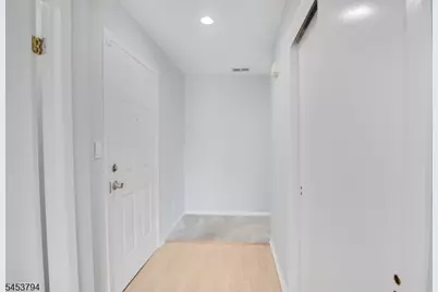 8 Millie Ln #8, East Hanover Township, NJ 07936 - Photo 18