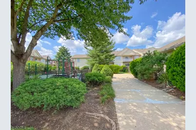 8 Millie Ln #8, East Hanover Township, NJ 07936 - Photo 30