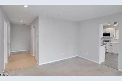 8 Millie Ln #8, East Hanover Township, NJ 07936 - Photo 16