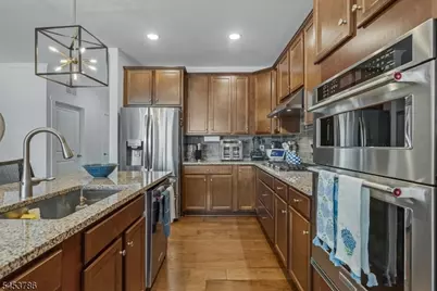 3 Vanderbilt Blvd #209, Florham Park, NJ 07932 - Photo 4