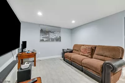 40 Scott Ter, Clifton, NJ 07013 - Photo 14