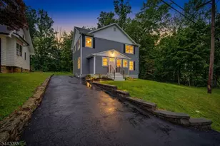 21 Willow Ave, Randolph Township, NJ 07869 - Photo 2