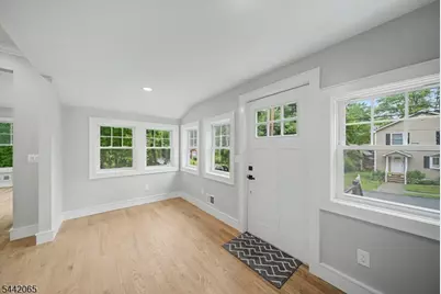 21 Willow Ave, Randolph Township, NJ 07869 - Photo 4