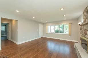 61 Elm St, Clifton, NJ 07013 - Photo 4