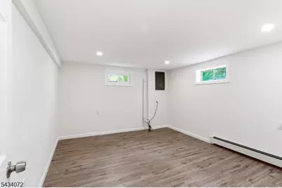 30 Chestnut Ter, Rockaway, NJ 07866 - Photo 18